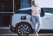 推动电动汽车发展的力量