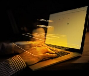 笔记本电脑和超便携 PC 产品