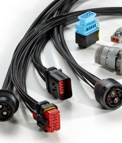 重载连接器组合