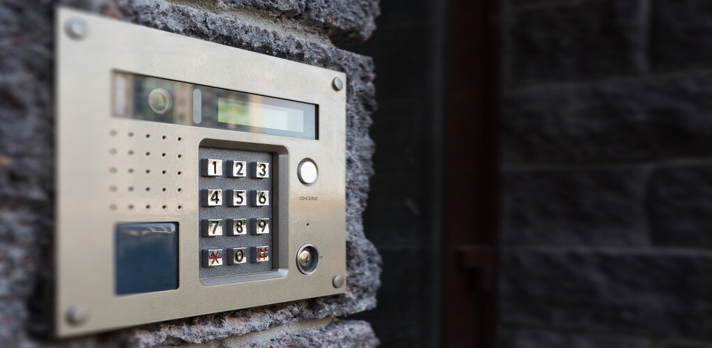 设计者需要考虑所有可为智能家居自动化产品供电的选项。