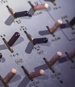 控制面板上的开关