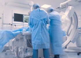 医学专业和服务市场